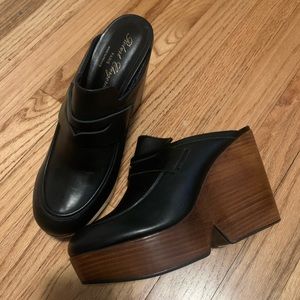Robert Clergerie Damor leather wedge mules